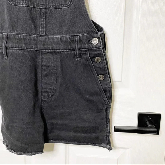MADEWELL Adirondack Short Overalls in Washed Black - Picture 3 of 7